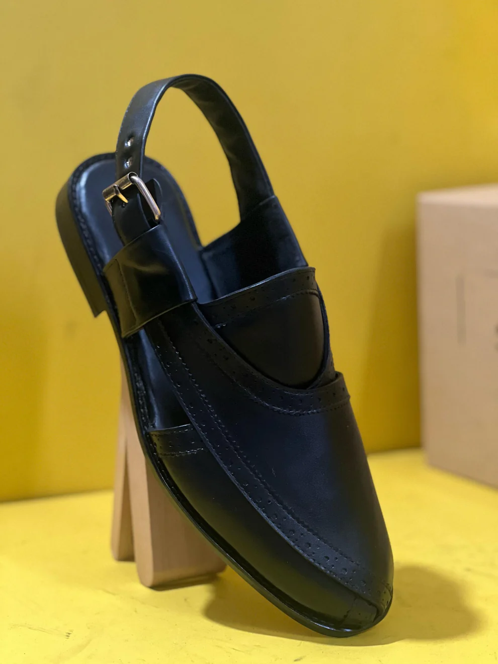 WhatsApp-Image-2025-04-09-at-8.30.17-PM-scaled Black Classic Peshawri Chappal - Image 1